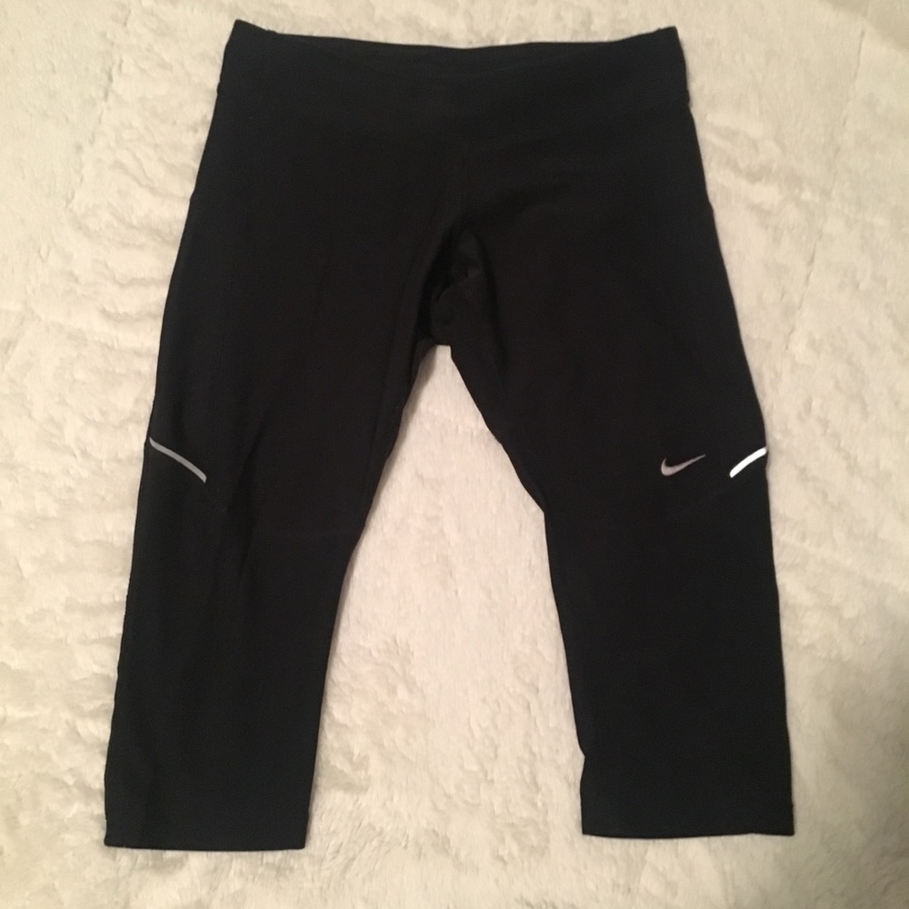 Nike Cropped Leggings